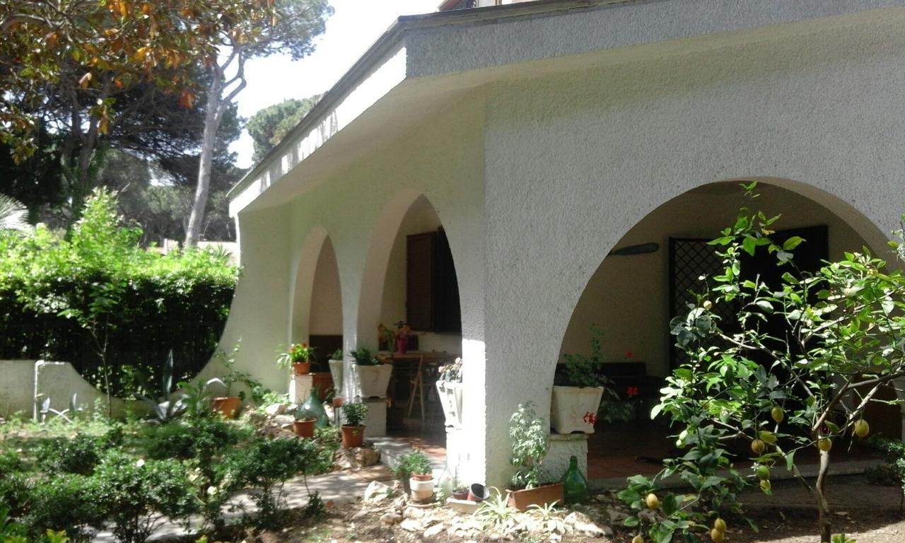 La Casa Di Nataly Bed & Breakfast Fregenae Exterior photo